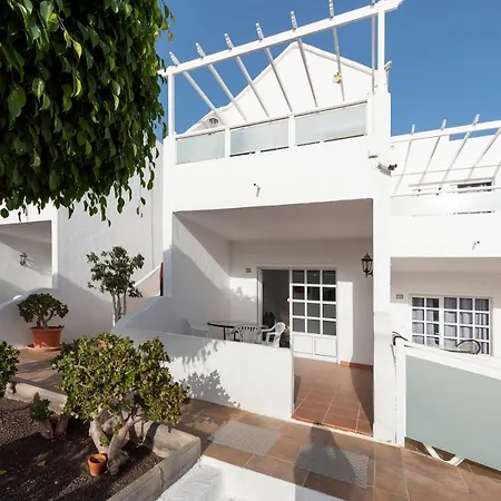 Lava Teneguia, 5 Guests In 2 Bedrooms